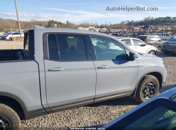 5FPYK3F23SB024005 2025 HONDA RIDGELINE Light Blue Вид задней части салона