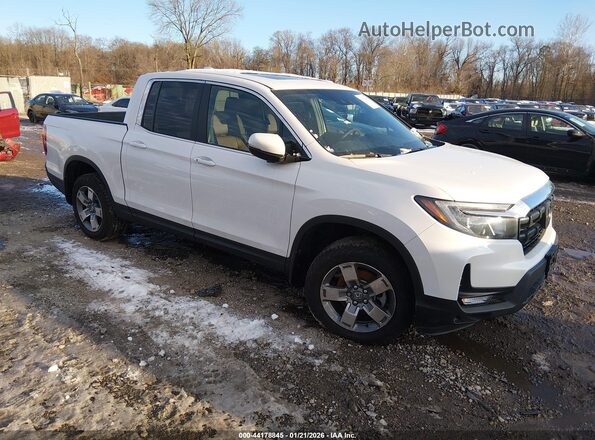 5FPYK3F56SB010237 2025 HONDA RIDGELINE Белый Передняя правая четверть