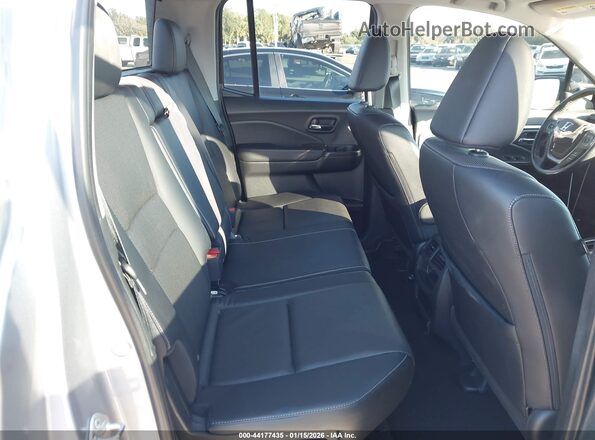 5FPYK3F60JB011570 2018 HONDA RIDGELINE Silver Widok naklejki z numerem VIN