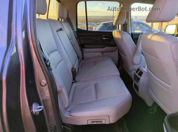 5FPYK3F71NB010541 2022 HONDA RIDGELINE Gray Widok tylnych siedzeń