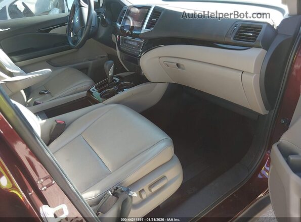5FPYK3F75HB021126 2017 HONDA RIDGELINE Бордовый Вид салона спереди