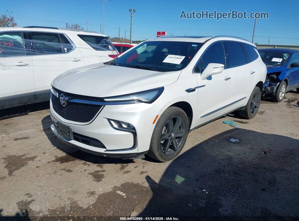 5GAERBKW0PJ127653 2023 BUICK ENCLAVE White Передня ліва чверть