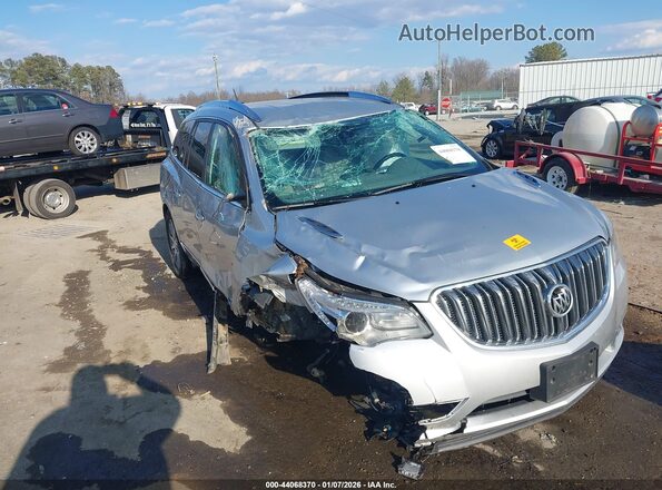 5GAKRBKD2HJ260871 2017 BUICK ENCLAVE Серебряный Вид спереди