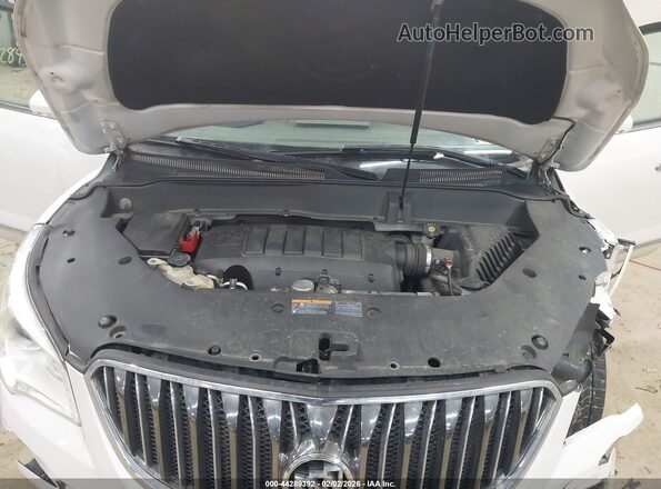 5GAKVBKDXHJ308015 2017 BUICK ENCLAVE Белый Вид сзади