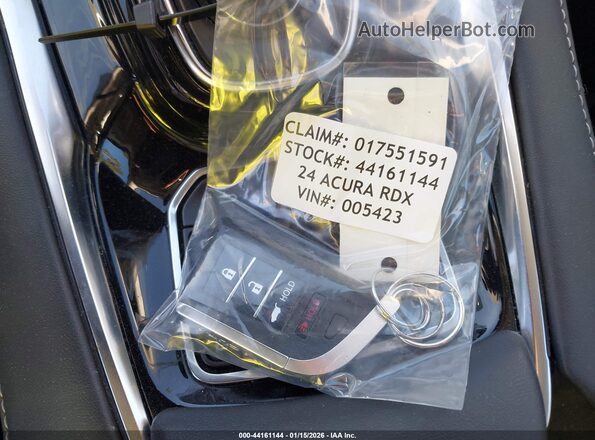 5J8TC2H50RL005423 2024 ACURA RDX Белый Вид панели приборов