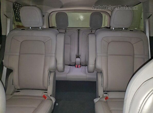 5LM5J7XC4MGL09312 2021 LINCOLN AVIATOR Черный Вид задних сидений