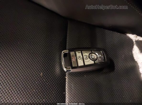 5LM5J7XC4SGL09789 2025 LINCOLN AVIATOR Белый Вид панели приборов