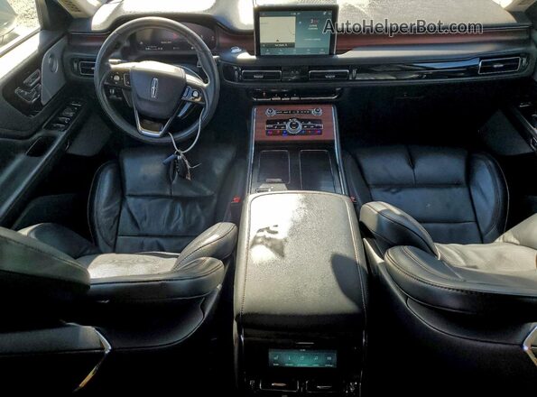 5LM5J7XC9NGL03426 2022 LINCOLN AVIATOR Белый Вид панели приборов