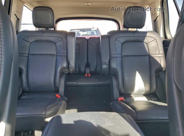 5LM5J7XC9NGL03426 2022 LINCOLN AVIATOR Белый Вид задних сидений