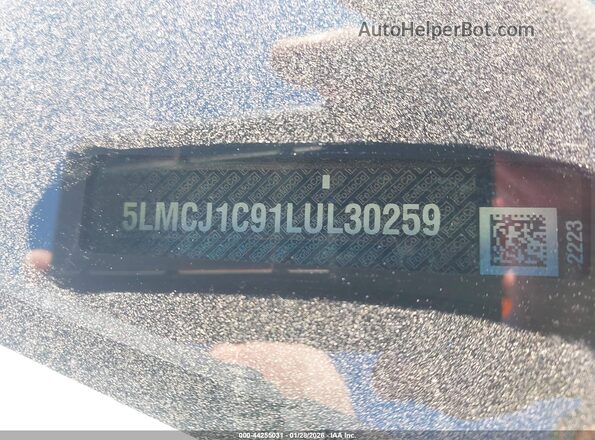 5LMCJ1C91LUL30259 2020 LINCOLN CORSAIR Gray Widok komory silnika