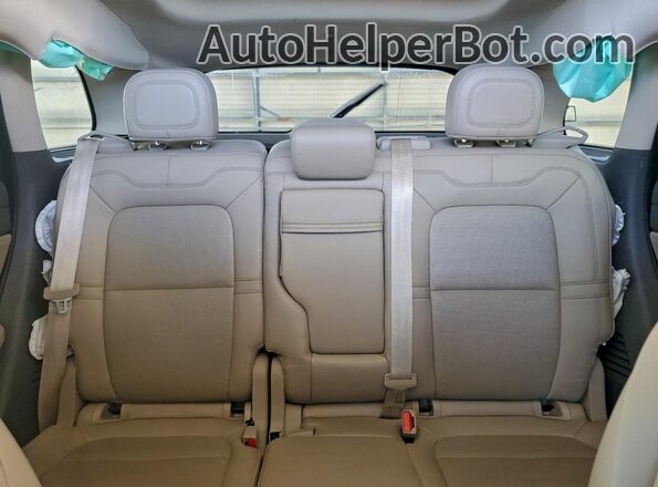 5LMCJ1CAXPUL22385 2023 LINCOLN CORSAIR Белый Вид задних сидений