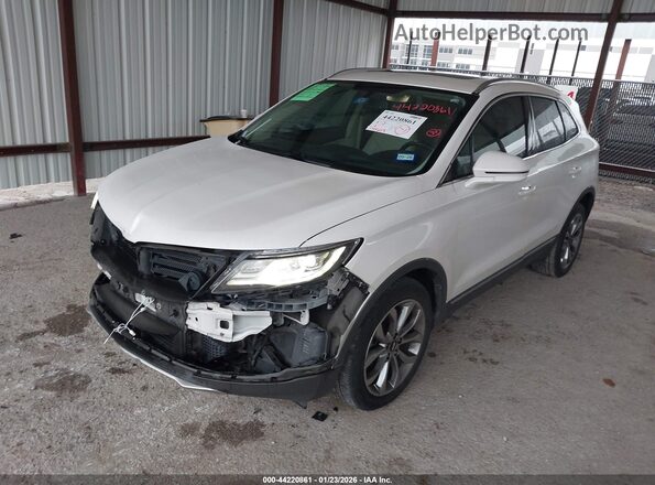 5LMCJ2C9XJUL13026 2018 LINCOLN MKC White Vista tres cuartos delantera izquierda