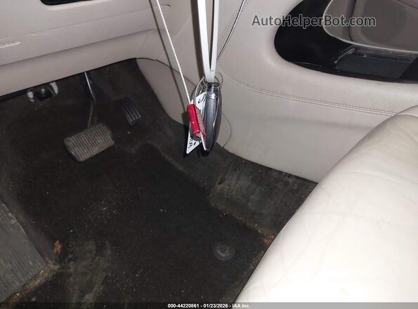 5LMCJ2C9XJUL13026 2018 LINCOLN MKC White Vista del salpicadero