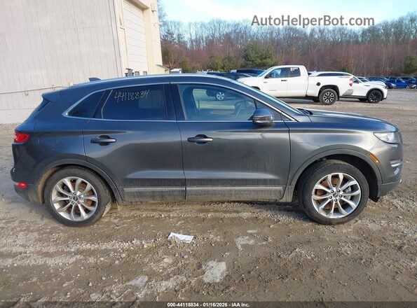 5LMCJ2D90KUL49727 2019 LINCOLN MKC Gray Widok wnętrza z tyłu