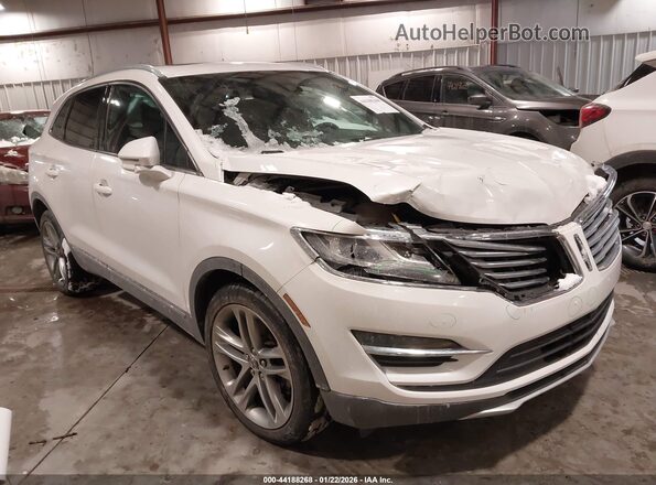 5LMCJ3D95HUL69986 2017 LINCOLN MKC White Vista interior trasera