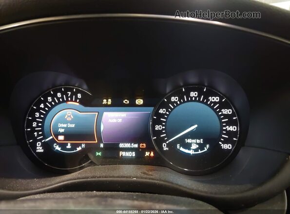 5LMCJ3D95HUL69986 2017 LINCOLN MKC White Vista de los asientos traseros