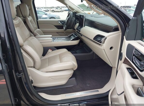 5LMJJ2KT6MEL02835 2021 LINCOLN NAVIGATOR Черный Вид салона спереди
