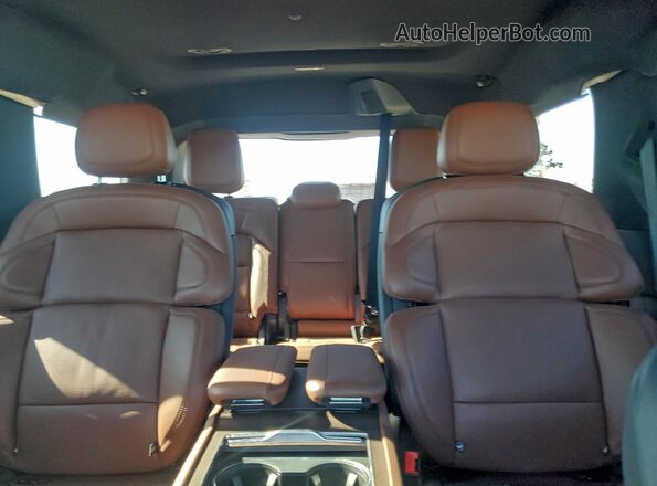 5LMJJ2LGXSEL10418 2025 LINCOLN NAVIGATOR Черный Вид задних сидений
