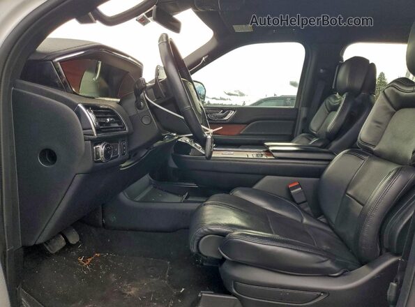 5LMJJ2LT1LEL18941 2020 LINCOLN NAVIGATOR Белый Вид салона спереди