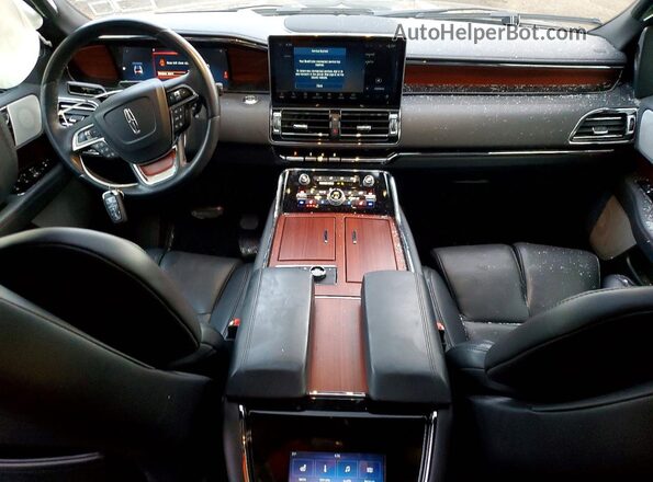 5LMJJ3LG4REL02976 2024 LINCOLN NAVIGATOR Синий Вид панели приборов