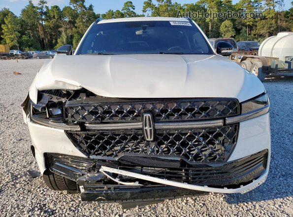 5LMJJ3LG4SEL03714 2025 LINCOLN NAVIGATOR Белый Вид спереди
