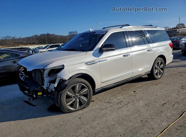 5LMJJ3LT2KEL15227 2019 LINCOLN NAVIGATOR Белый Передняя левая четверть