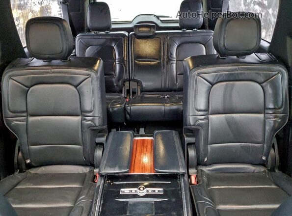 5LMJJ3LT6KEL06983 2019 LINCOLN NAVIGATOR Черный Вид задних сидений