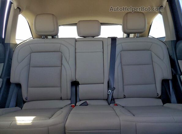 5LMPJ8JAXSJ885248 2025 LINCOLN NAUTILUS Silver Հետևի նստատեղերի տեսք