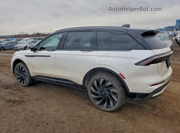5LMPJ8KA5SJ901581 2025 LINCOLN NAUTILUS Белый Задняя левая четверть