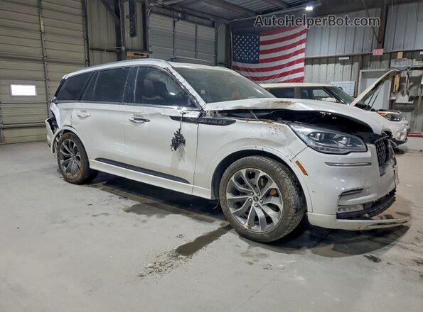 5LMYJ8XY2NNL00877 2022 LINCOLN AVIATOR Белый Передняя правая четверть