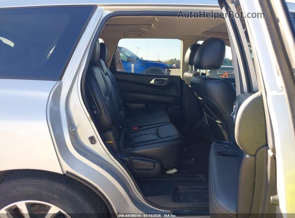 5N1AR2MM5GC667637 2016 NISSAN PATHFINDER Silver Vista de la etiqueta del VIN