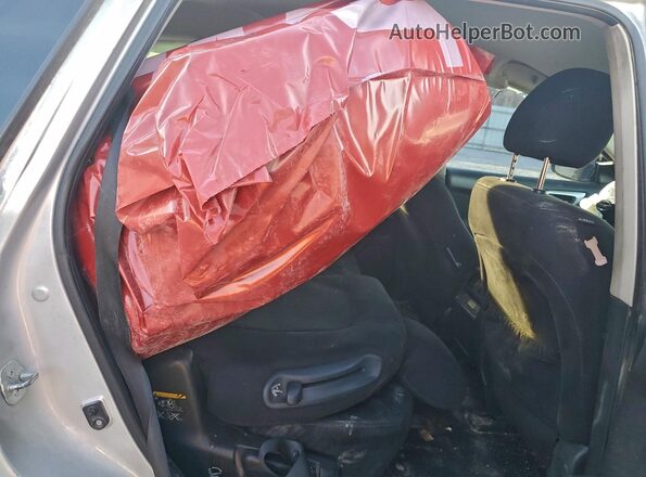 5N1AR2MN4GC615361 2016 NISSAN PATHFINDER Серебряный Вид задней части салона