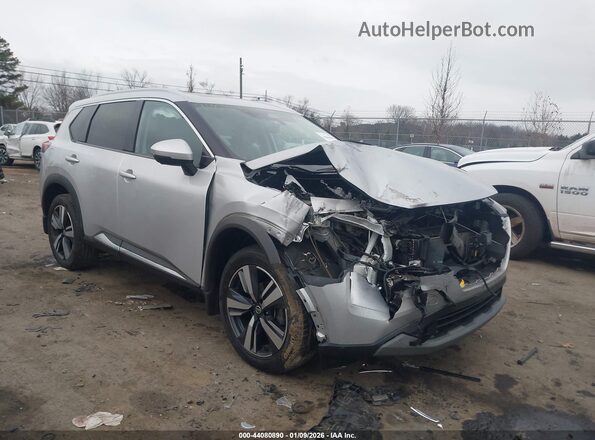5N1AT3CA2MC764742 2021 NISSAN ROGUE Серебряный Передняя правая четверть