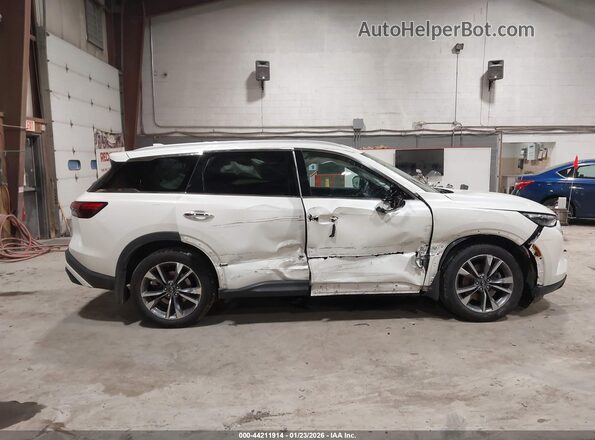 5N1DL1FS7PC376044 2023 INFINITI QX60 White Widok wnętrza z tyłu