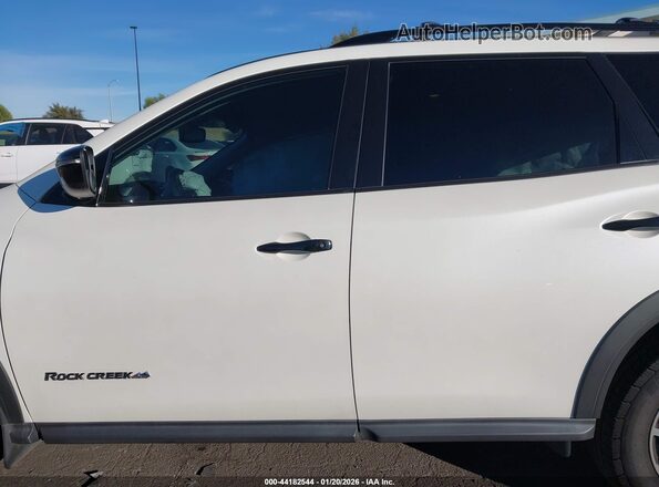 5N1DR2BN6LC651157 2020 NISSAN PATHFINDER White 