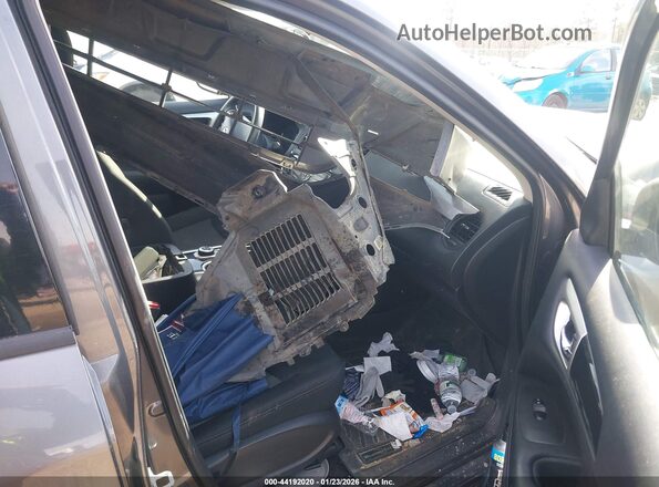 5N1DR2MM0JC651365 2018 NISSAN PATHFINDER Серый Вид салона спереди