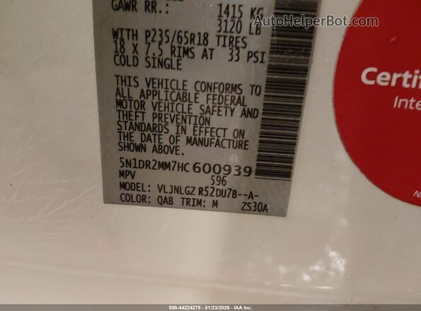 5N1DR2MM7HC600939 2017 NISSAN PATHFINDER Белый Вид подкапотного пространства