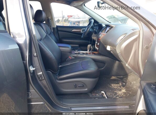 5N1DR2MM8HC625316 2017 NISSAN PATHFINDER Серый Вид салона спереди