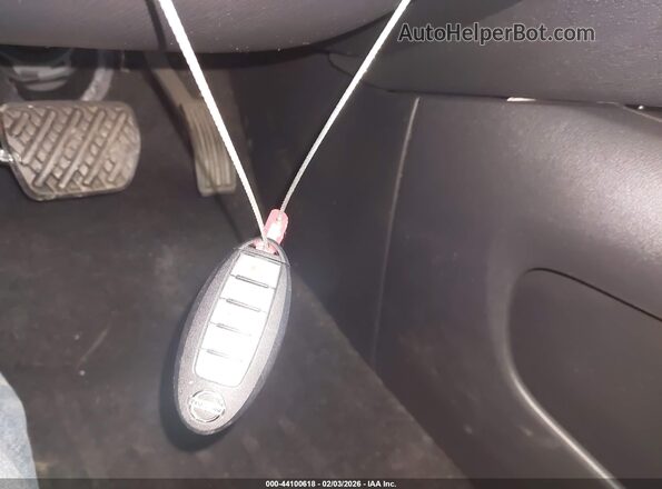 5N1DR2MN1KC638022 2019 NISSAN PATHFINDER Red Widok deski rozdzielczej
