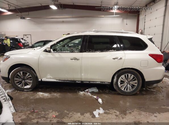5N1DR2MN3HC690938 2017 NISSAN PATHFINDER Белый Вид задней части салона
