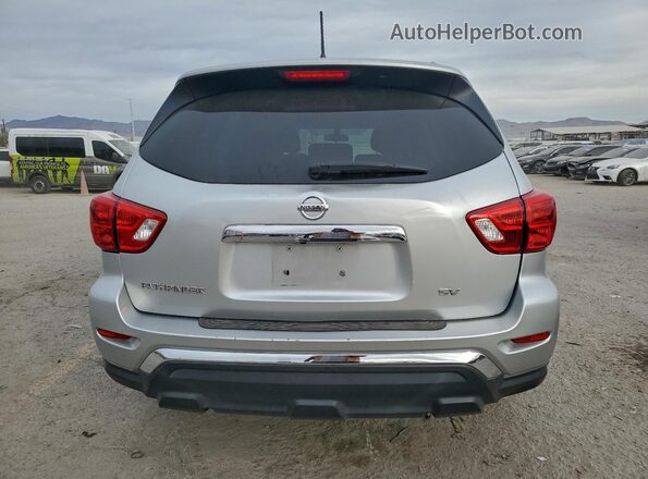 5N1DR2MN4HC642977 2017 NISSAN PATHFINDER Серебряный Вид сзади