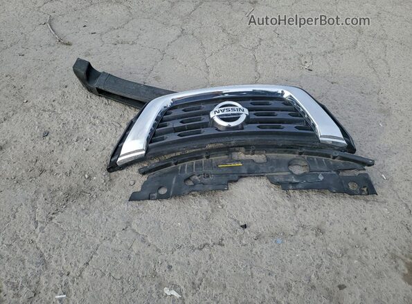 5N1DR2MN4HC642977 2017 NISSAN PATHFINDER Серебряный Вид наклейки с VIN-кодом