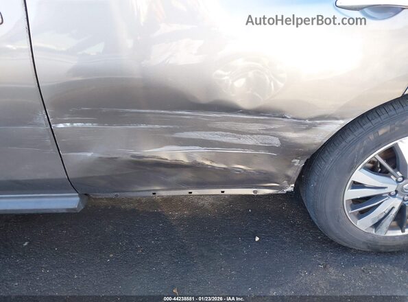 5N1DR2MN6HC665550 2017 NISSAN PATHFINDER Серый Вид спереди