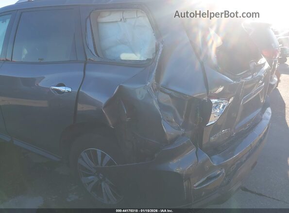5N1DR2MN7JC605508 2018 NISSAN PATHFINDER Серый Вид спереди