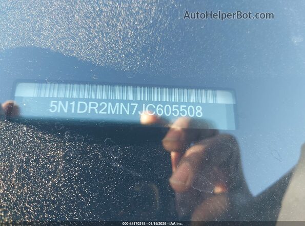 5N1DR2MN7JC605508 2018 NISSAN PATHFINDER Серый Вид подкапотного пространства