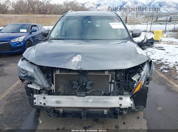 5N1DR2MN7JC607274 2018 NISSAN PATHFINDER Gray Vista interior trasera