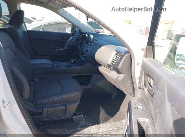 5N1DR3AA5SC305085 2025 NISSAN PATHFINDER Белый Вид салона спереди