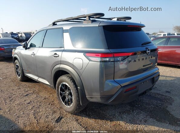 5N1DR3BD9SC239147 2025 NISSAN PATHFINDER Серый Задняя левая четверть