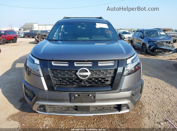 5N1DR3BD9SC239147 2025 NISSAN PATHFINDER Серый Вид задней части салона