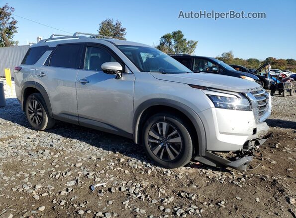 5N1DR3CC1PC234814 2023 NISSAN PATHFINDER Серебряный Передняя правая четверть